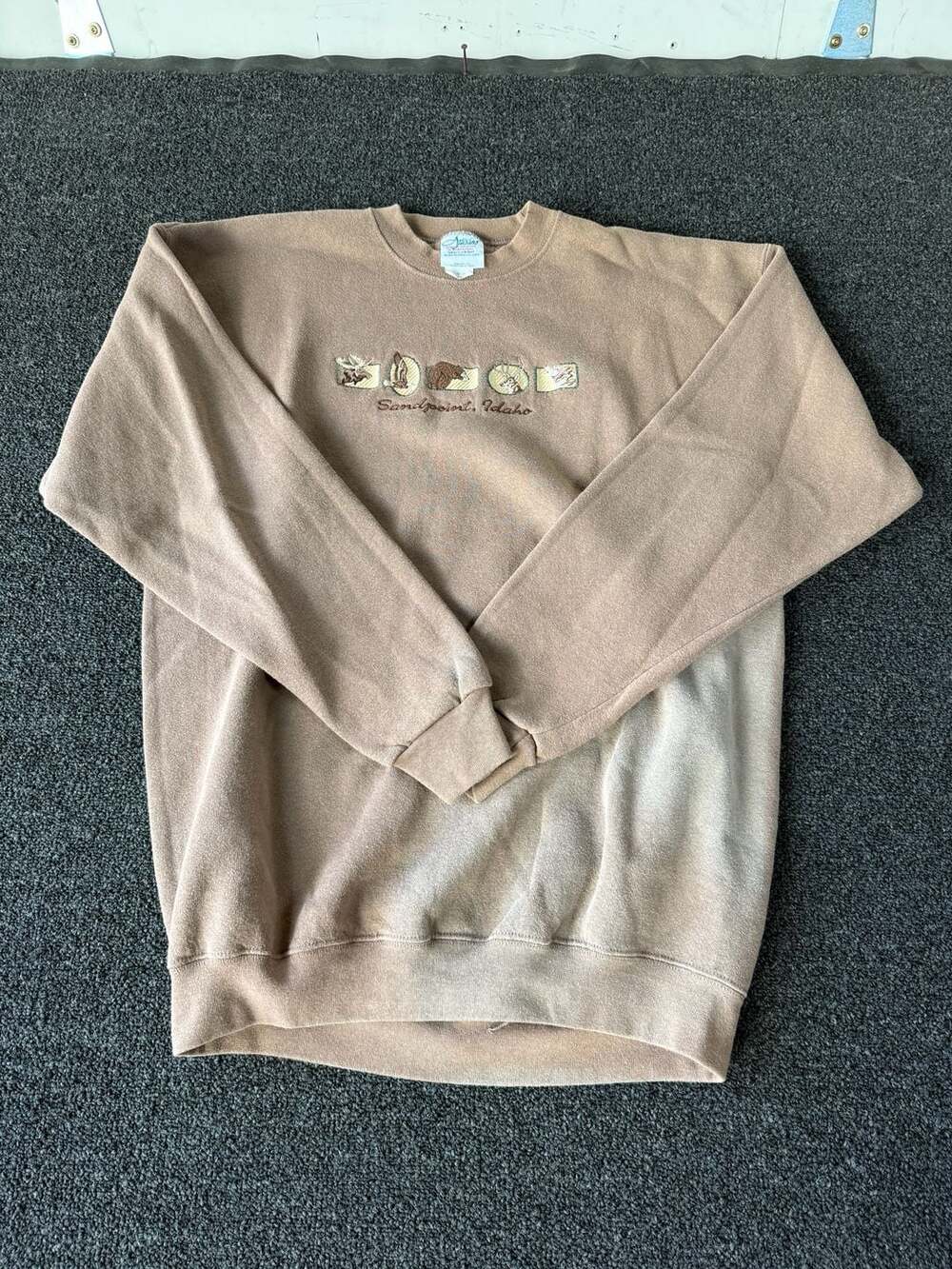 Vintage Artisans Heavyweight Wildlife Animal Sandpoint Idaho Crewneck Sweatshirt